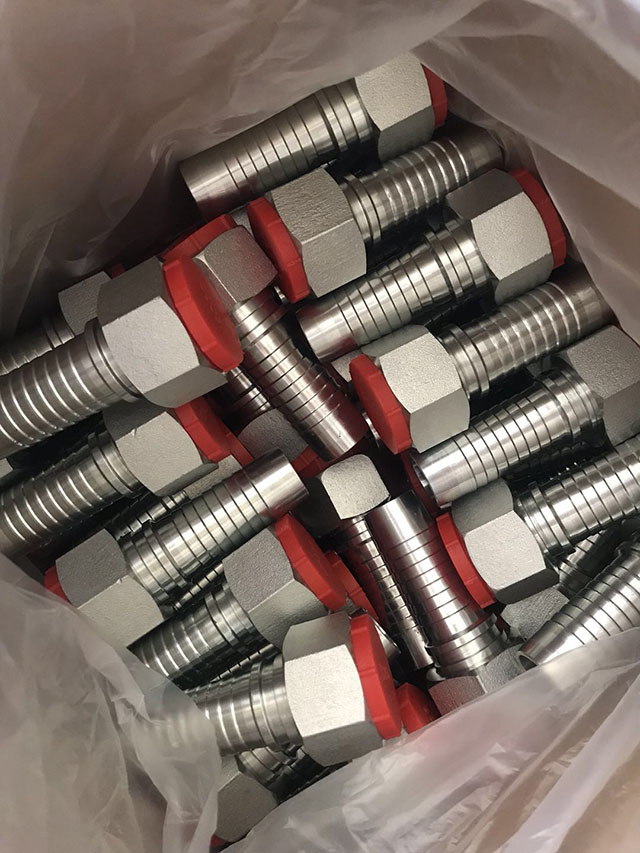 hydraulic fittings (29)