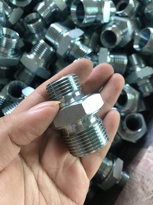 hydraulic fittings (2)